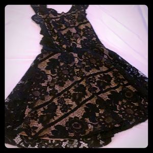 Black lace live and lemons